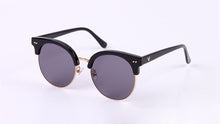 Load image into Gallery viewer, Fashion Sunglasses Women Popular Brand Designer Luxury Sunglasses Lady Summer Style Sun Glasses Female Rivet Shades UV400